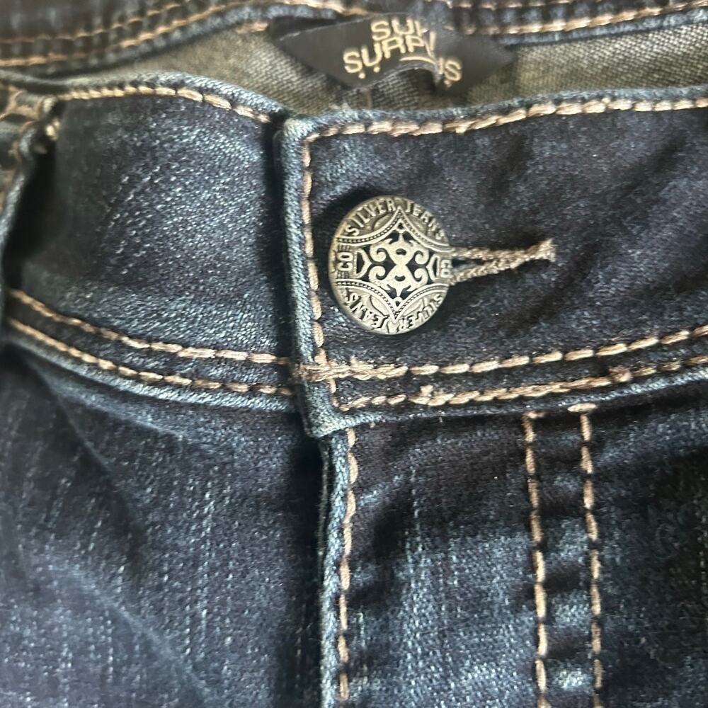 Silver Women’s Edgy Bootcut Jeans, Dark Wash, Size 33 Waist, 30 Length. - Picture 8 of 11